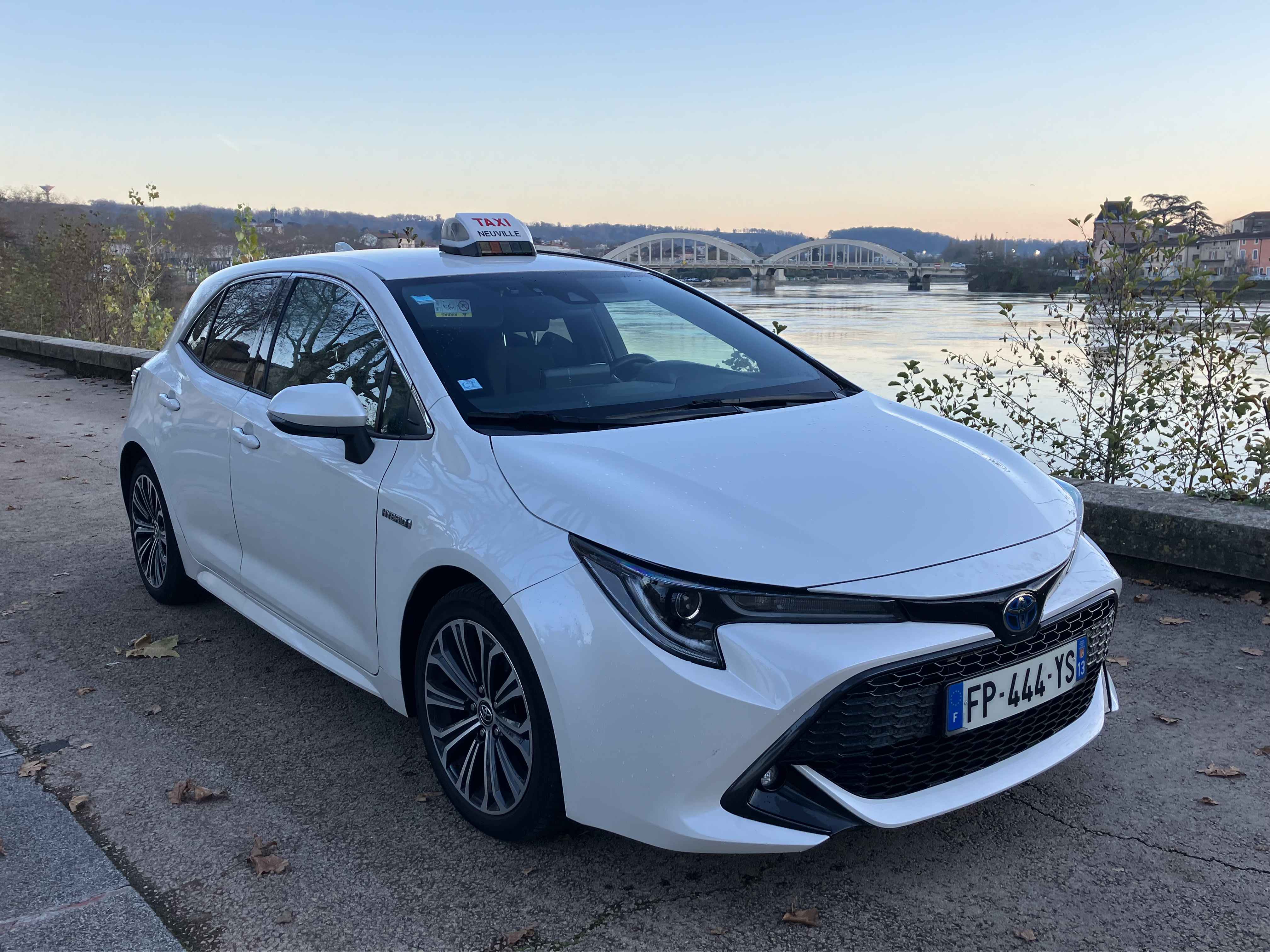 Taxi Neuville sur Saône